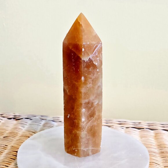 Aragonite Tower – Stability + Earth Energy - Picture 4 of 4